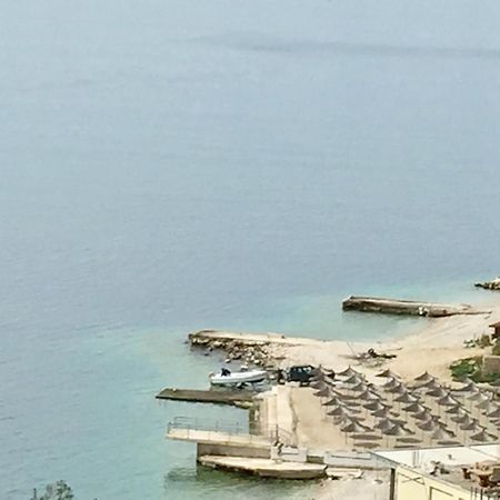 Sea And Sky Apartments Saranda Oda fotoğraf